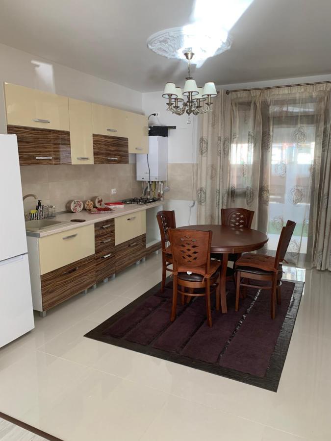 Vila Pati Ploiesti Bagian luar foto