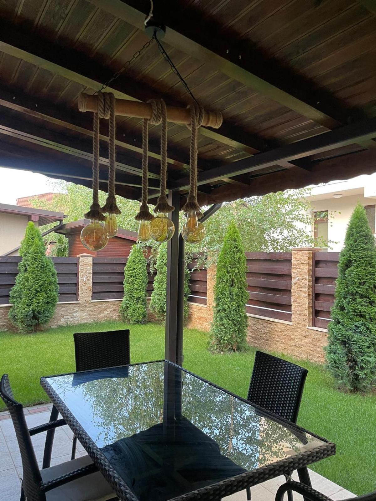 Vila Pati Ploiesti Bagian luar foto